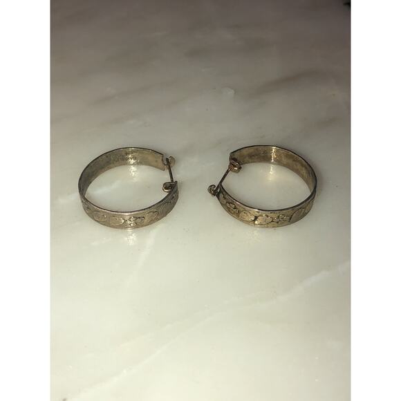 Vintage Danecraft Sterling Silver Heart Flower Textured Hoop Earrings - Picture 1 of 8